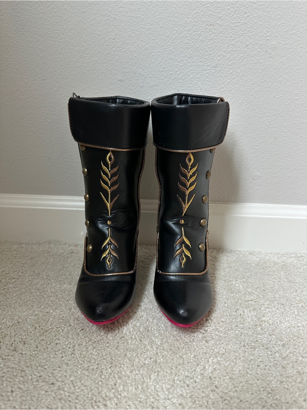 Disney Girls Frozen Anna Black Boots with Gold Embroidery Size 9-10